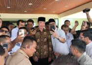 Jokowi Apresiasi Keputusan Pemerintah Tak Kenaikan Harga BBM: Langkah Berani di Tengah Krisis Global