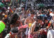 Di Tengah Semarak Songkran, Ratusan Nyawa Melayang akibat Kecelakaan Lalu Lintas